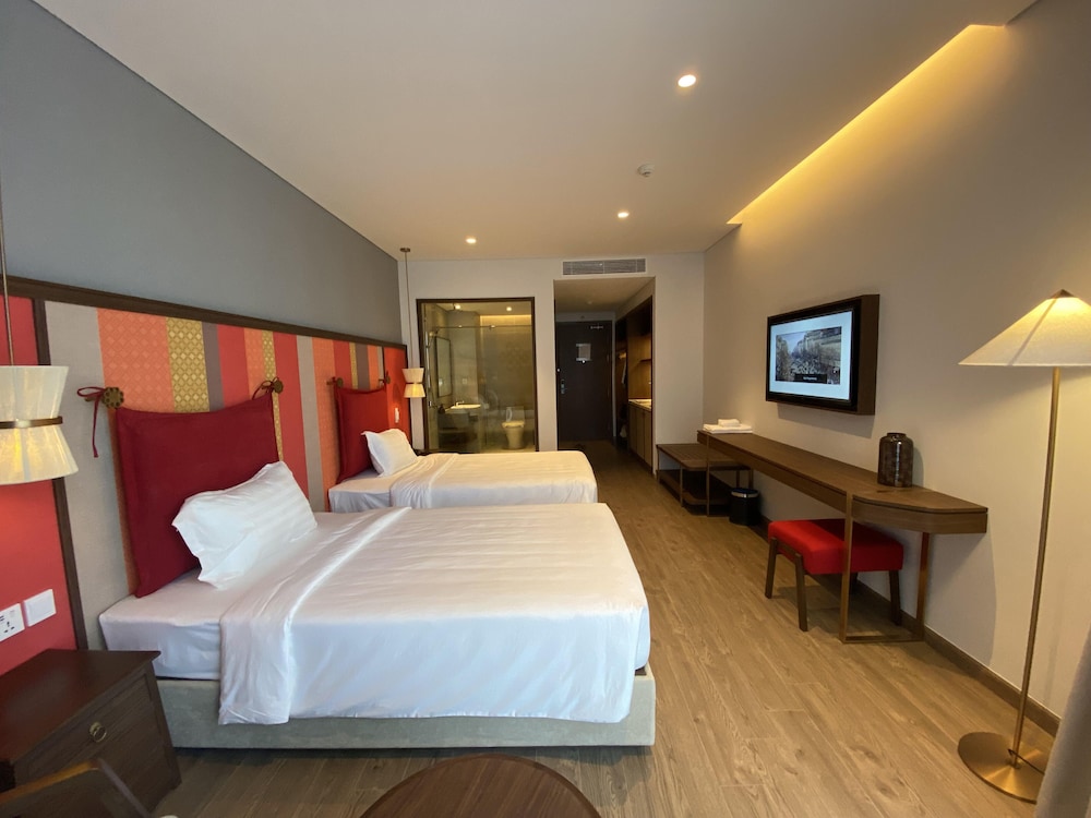 Premium Triple Room, Multiple Beds, Resort View, Sea Facing photo 3