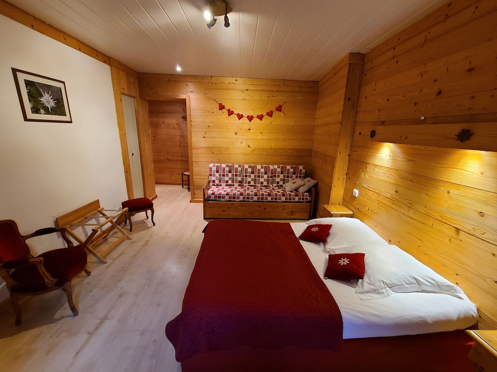Deluxe Double Room photo 2
