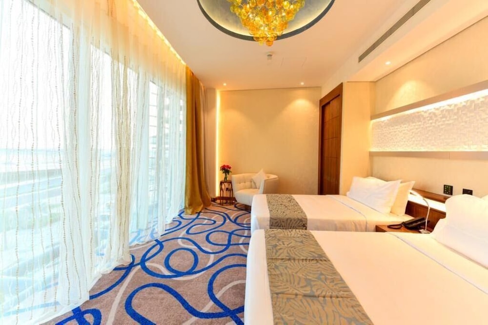 Deluxe Suite - Photo 4