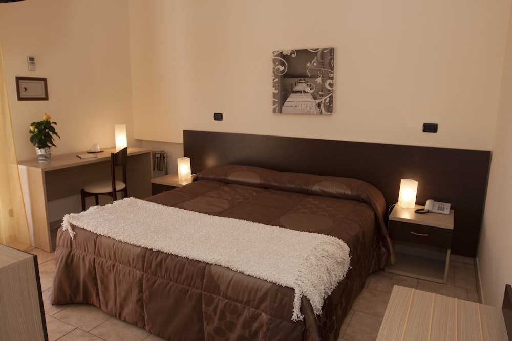 Comfort Double Room Single Use, Balcony photo 2