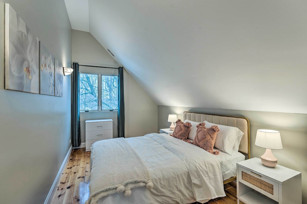 House (Multiple Bedrooms) photo 2