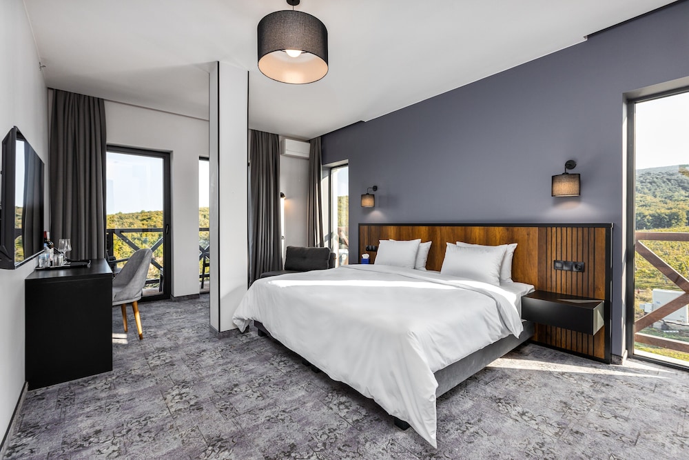 Standard Double or Twin Room - Photo 1