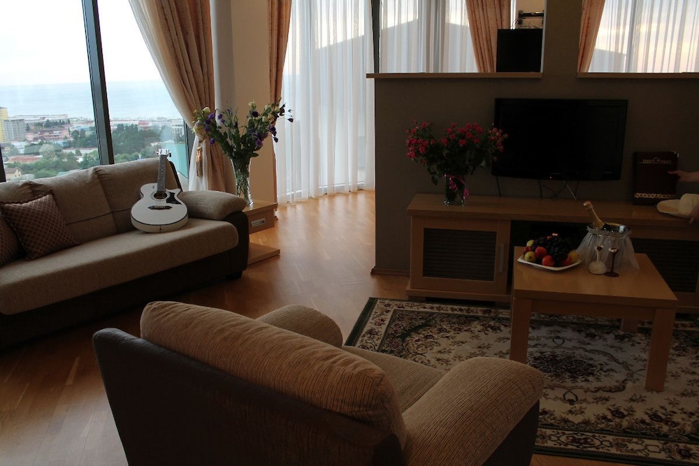 Honeymoon Suite photo 3