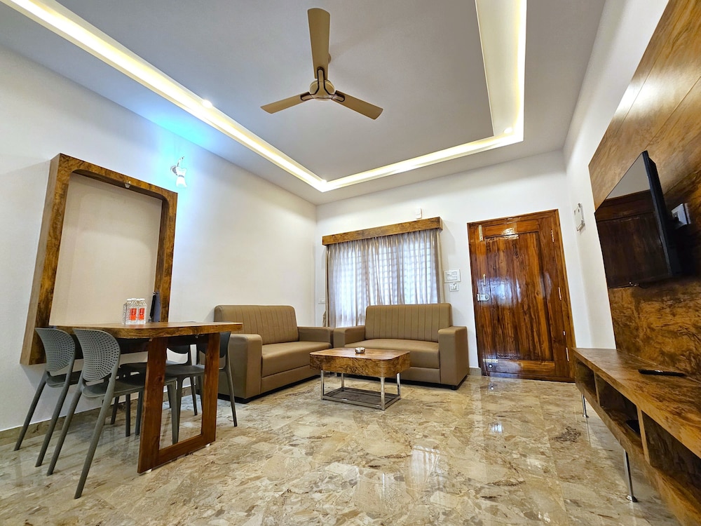 Classic Apartment, City View photo 1