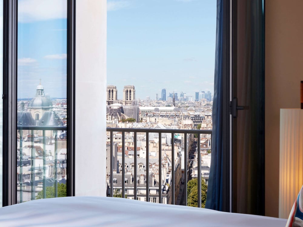 SO PARIS SUITE, 1 King bed, Corner Presidential suite, Balcony, Living area, Panoramic views
