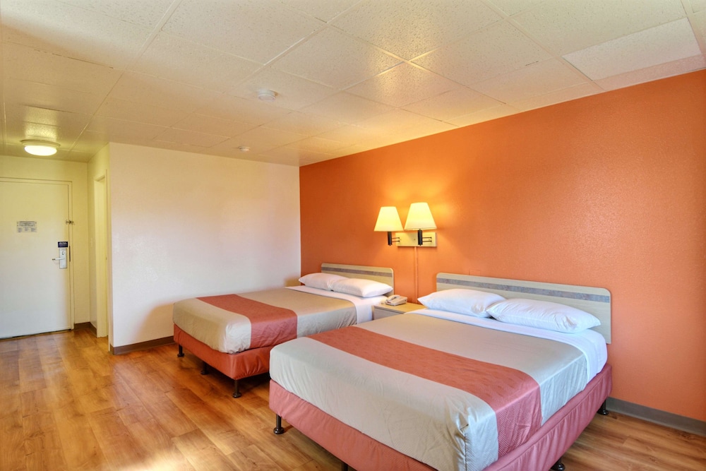 Deluxe Room, 2 Double Beds, Non Smoking photo 1