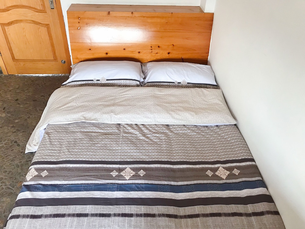 Comfort Loft, 1 Queen Bed, Non Smoking photo 2