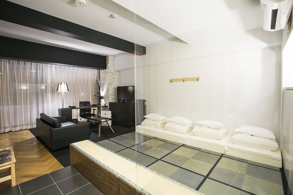 Japanese Room Tatami, 4 Futon (Adults up to 5 guests, Children up to 3 guests)