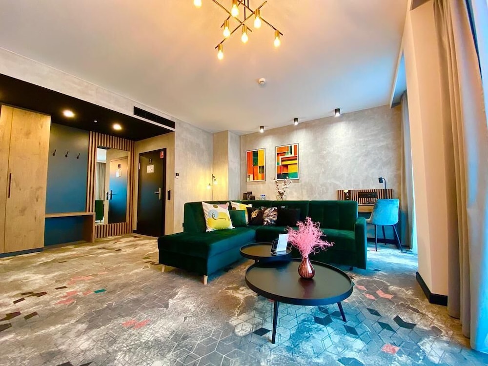 Apartment - Photo 1