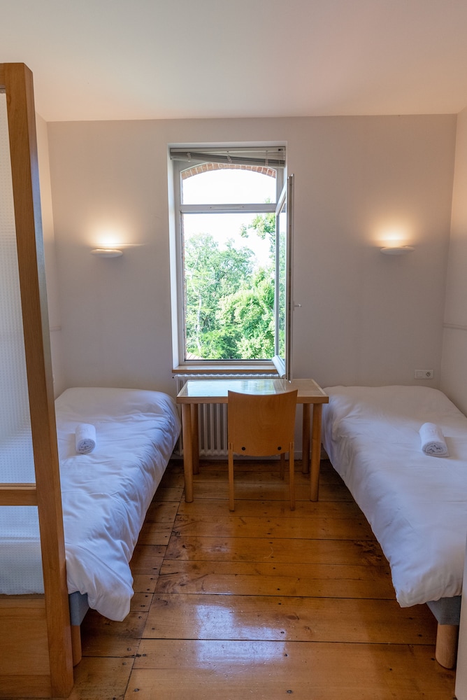 Standard Double Or Twin Room - Photo 1