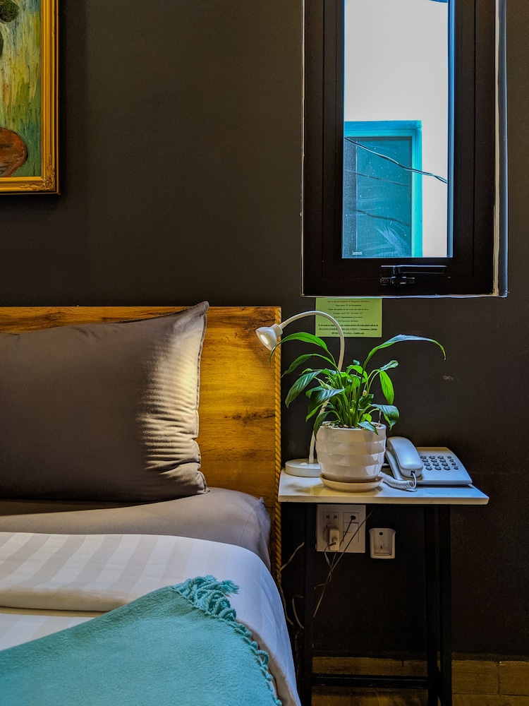 Deluxe Room - Photo 2