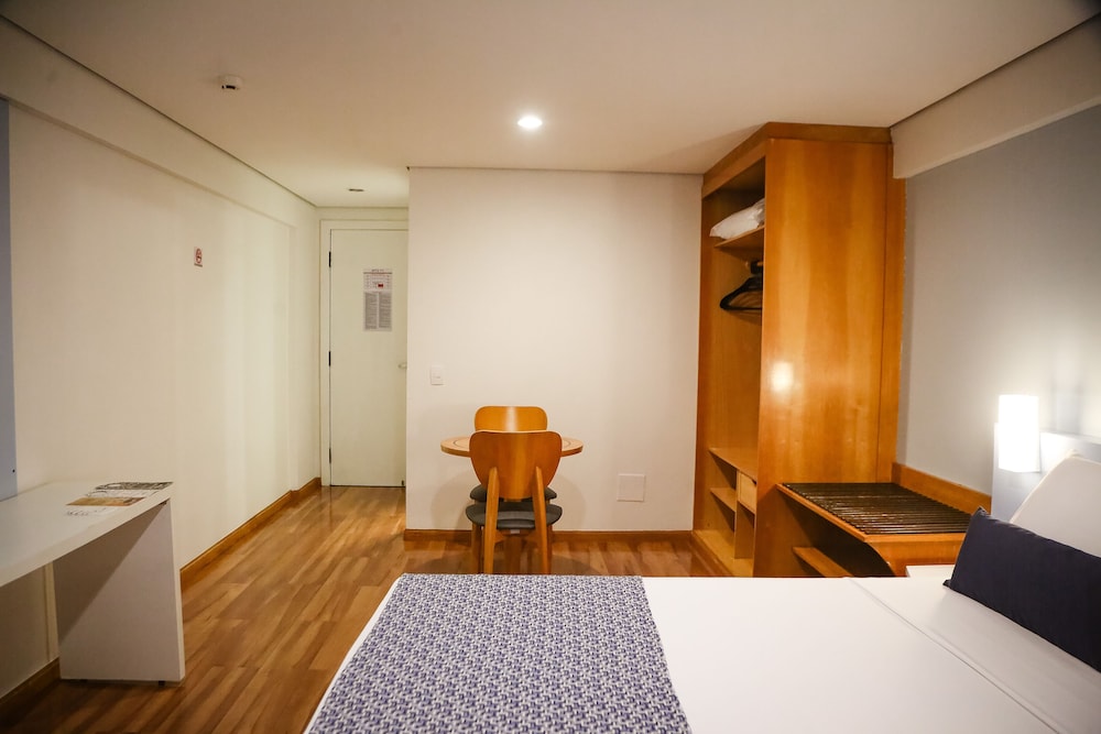 Premium Double Room - Photo 17