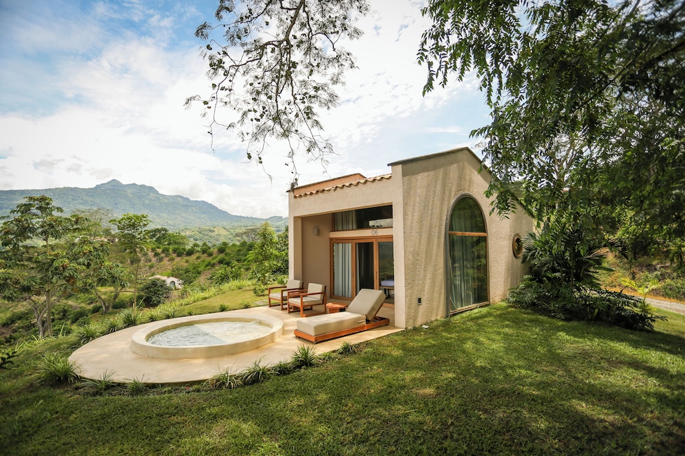 Superior Villa photo 1