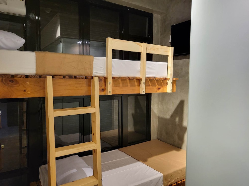 Basic Twin Room photo 2