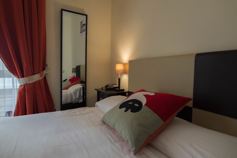 Basic Double Room Single Use, 1 Bedroom photo 2