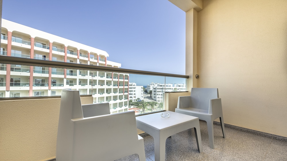 Double Room, Sea View (+ Pool View) photo 2