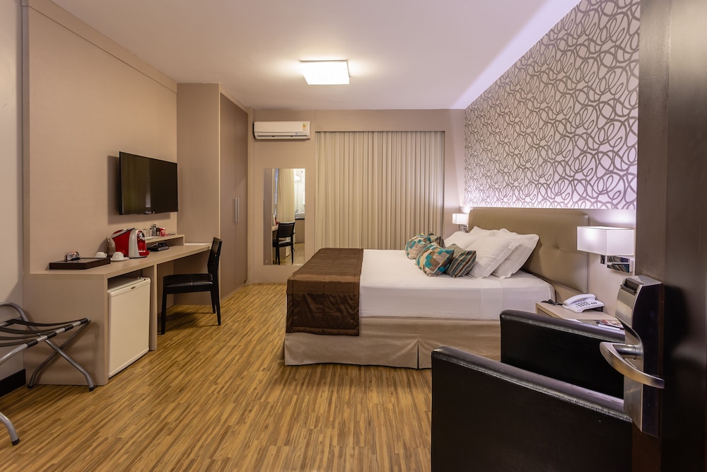 Executive Double Room, Bay View (Suite) thumbnail 5