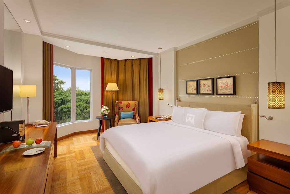 Room, 1 Double Bed, Pool Access (Tower) - Photo 2