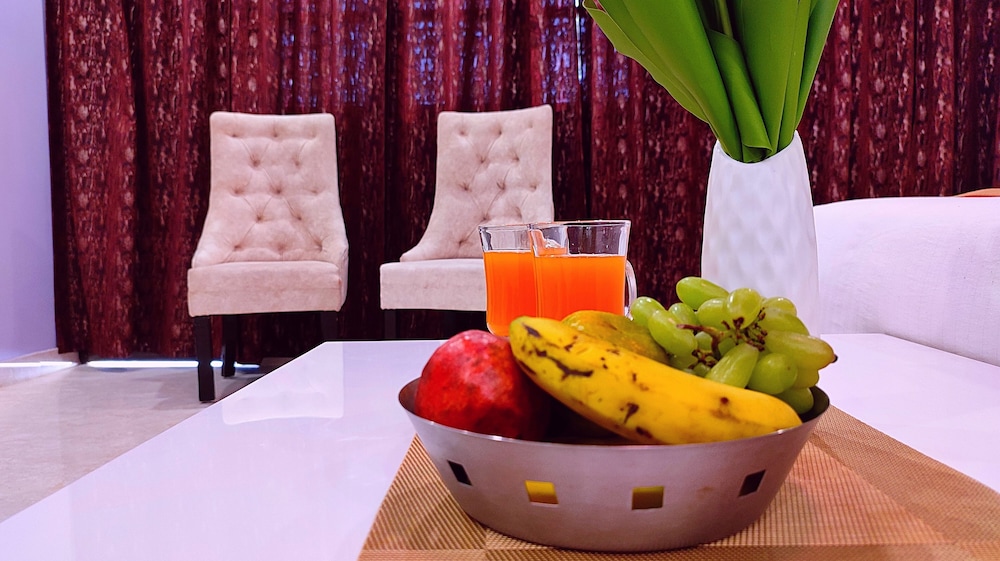 Executive Room - Photo 14