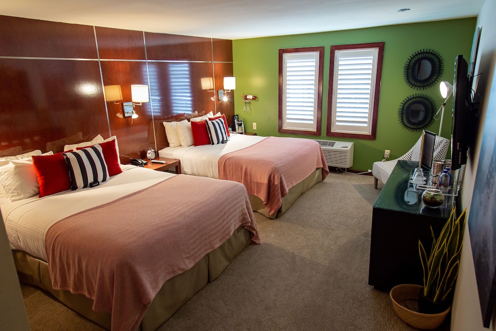 Room, 2 Queen Beds