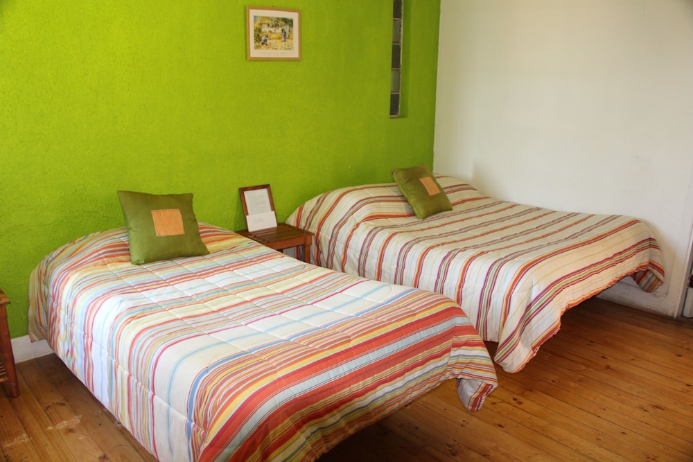 Triple Room, Multiple Beds photo 2