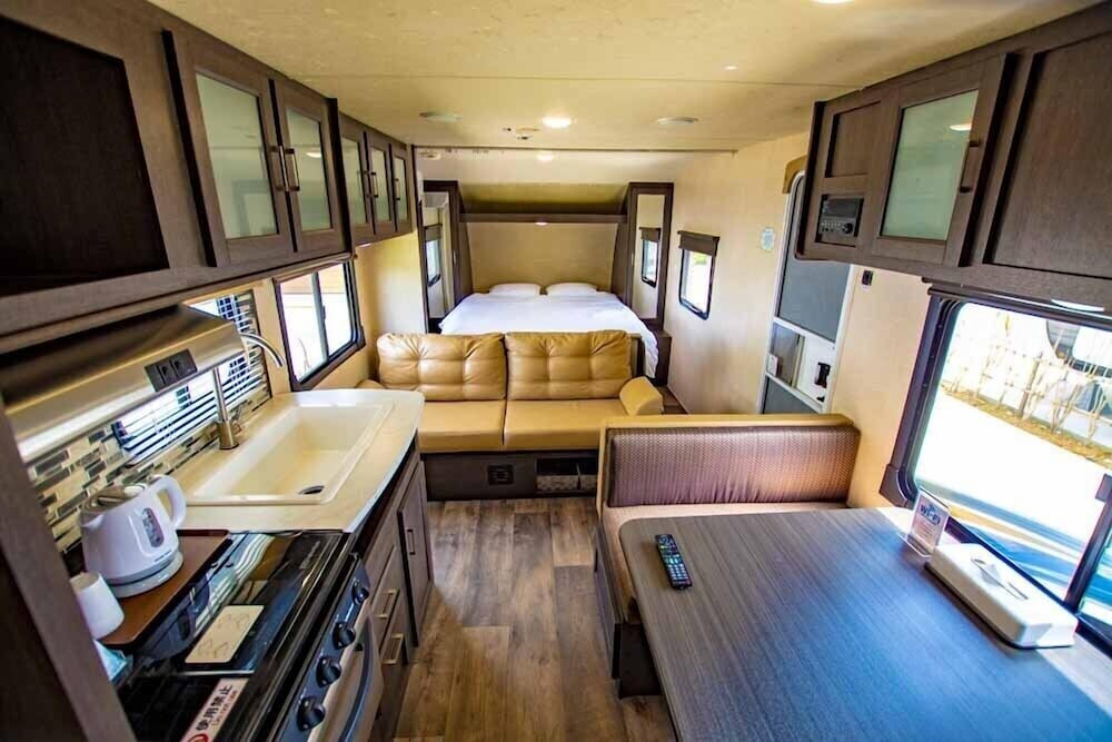 Trailer House - Photo 1