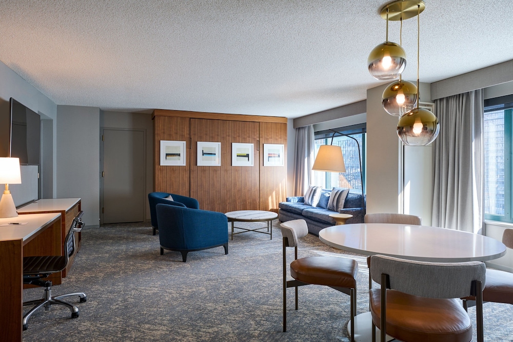Suite, 1 Bedroom, Pool Access (River View)
