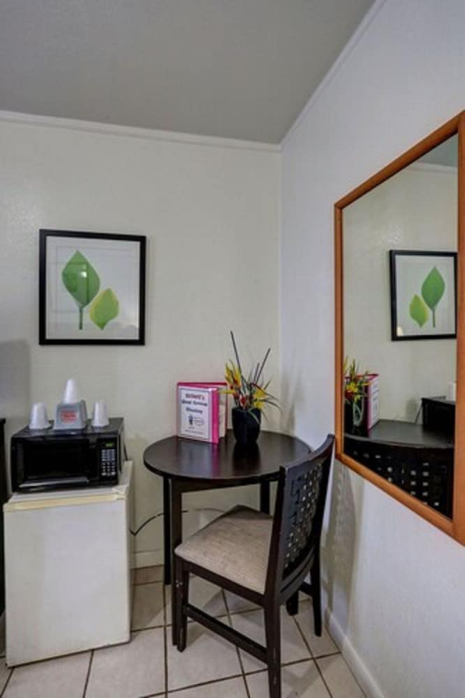 Richard's Hotel, Fotografia 3