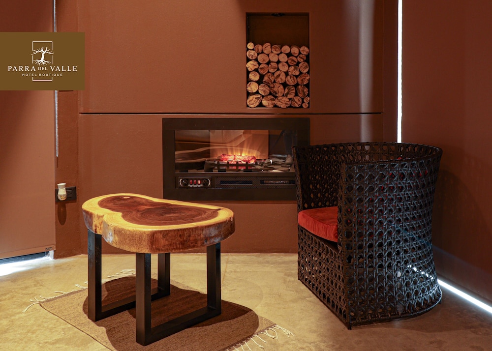 Deluxe Room - Photo 7
