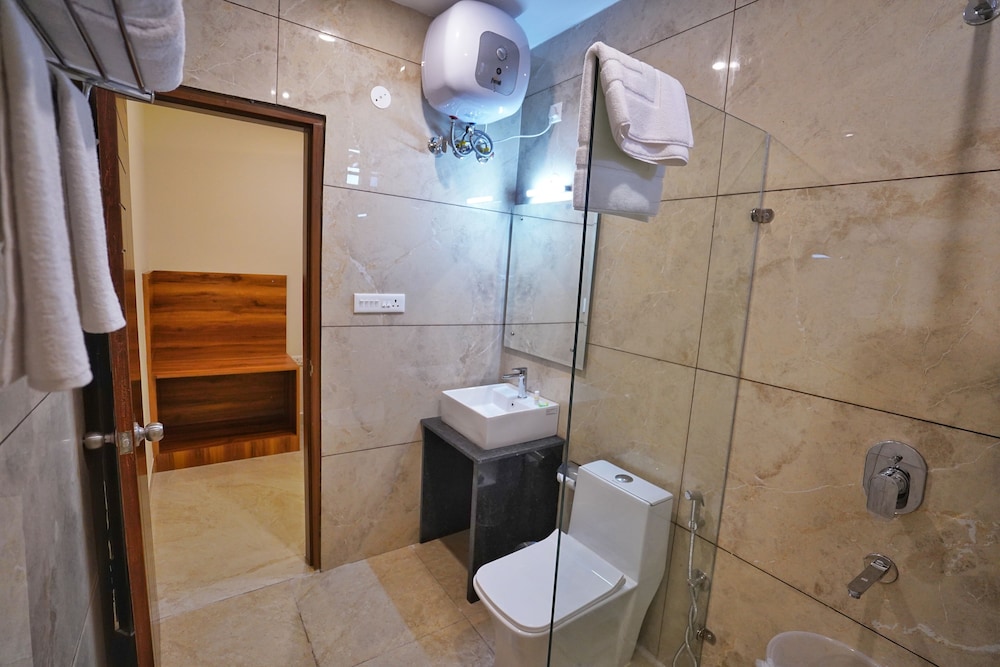 Executive Room - Photo 4