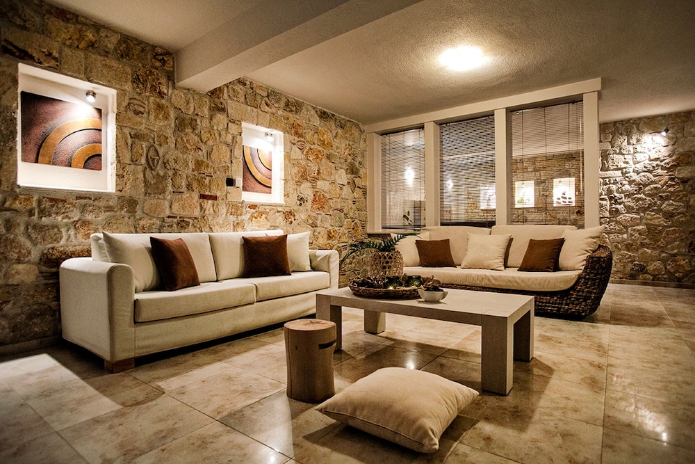 Deluxe Bungalow photo 3
