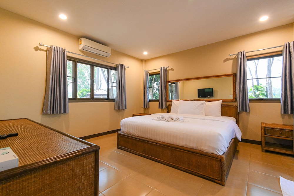Villa Two Bedroom - Photo 13