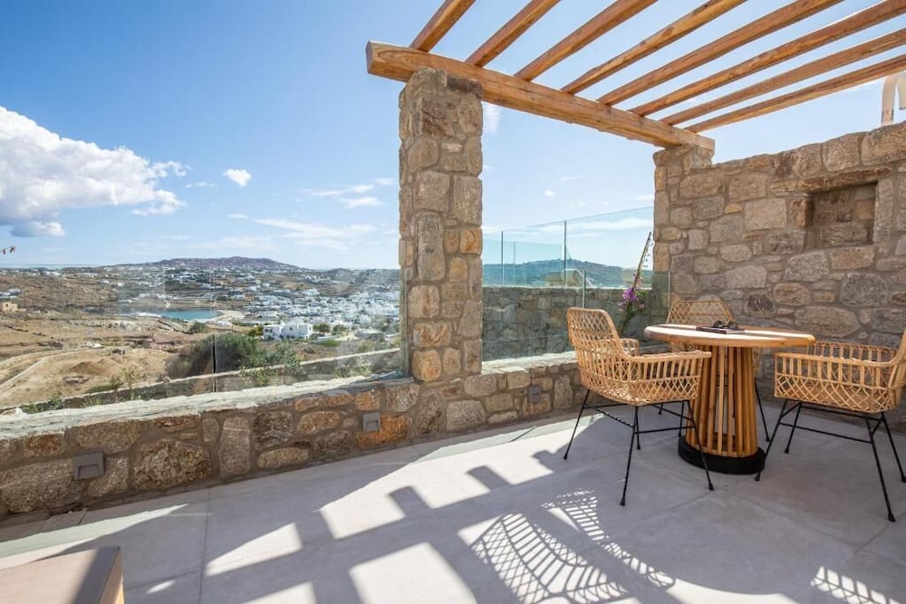 Junior Suite, Hot Tub, Sea View photo 2