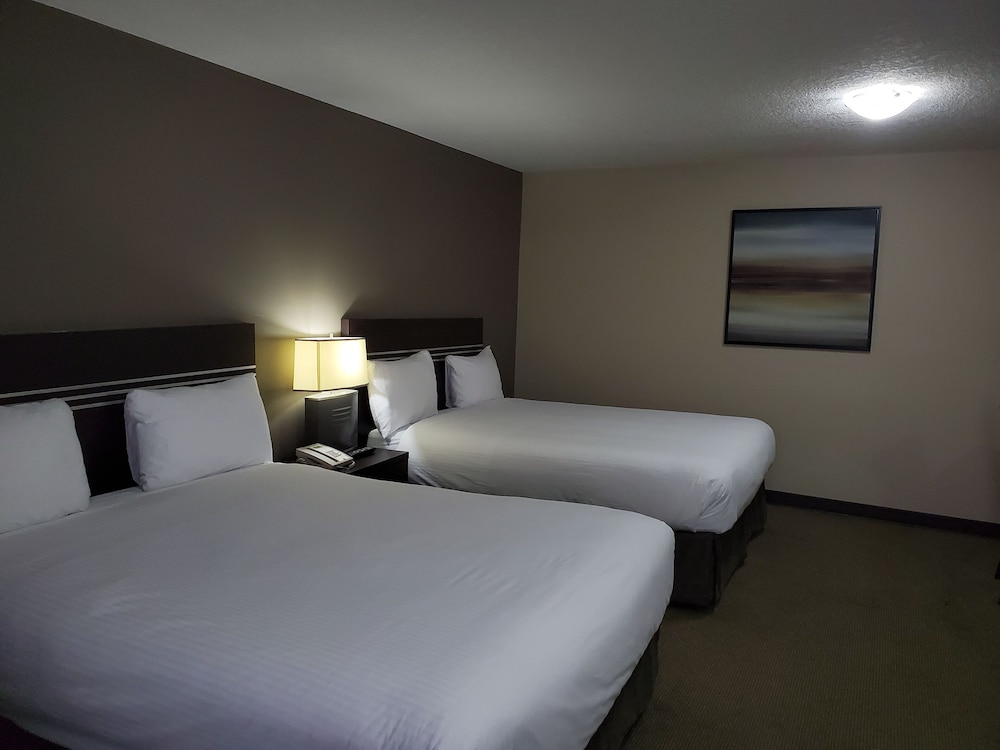 Standard Room, 2 Queen Beds, City View photo 1