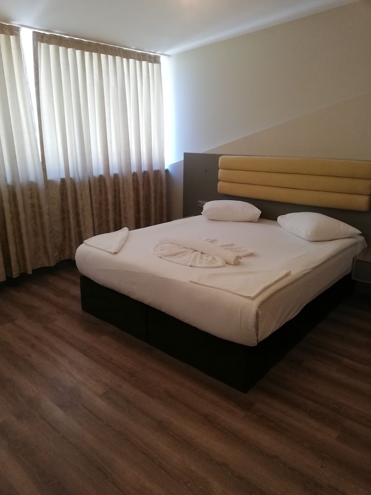 Apartment, 2 Bedrooms, City View photo 1