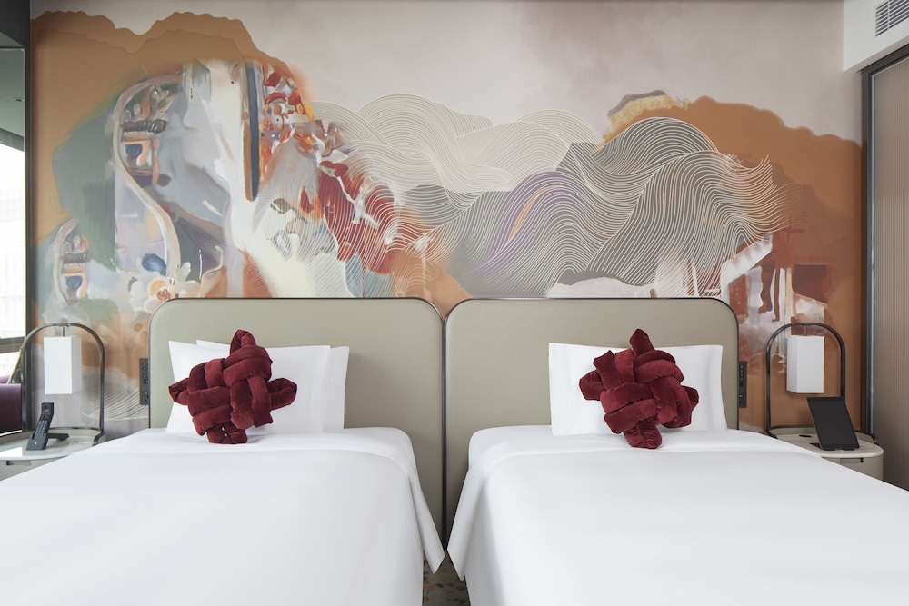 Social Twin Room
