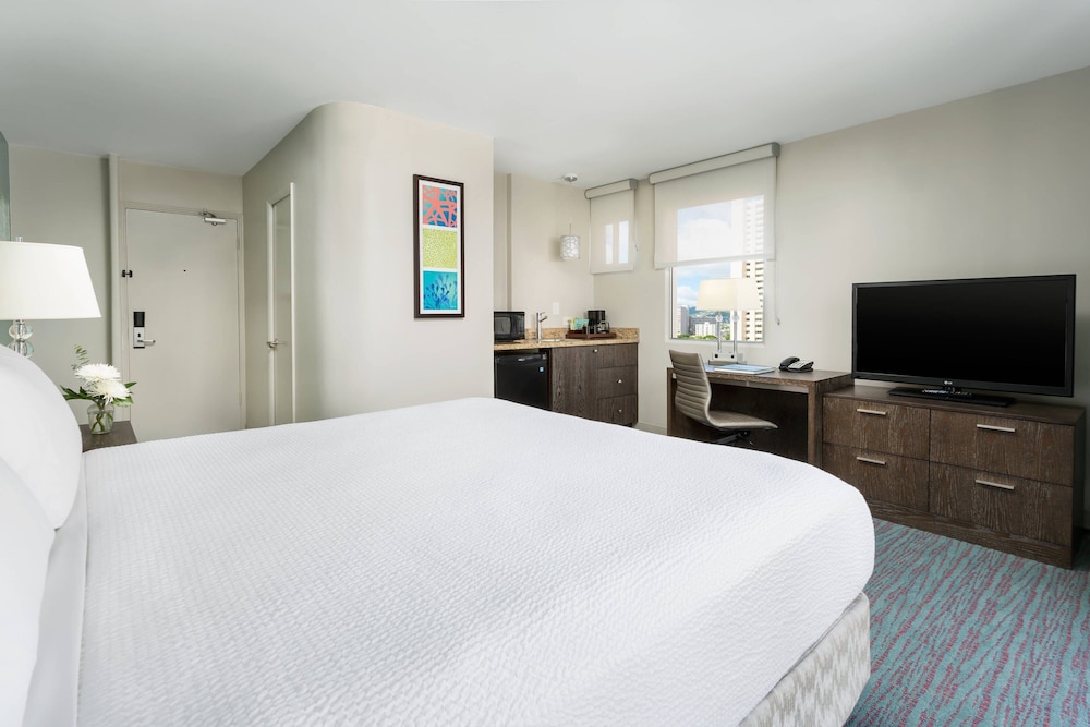 Deluxe Room, Balcony - Photo 3