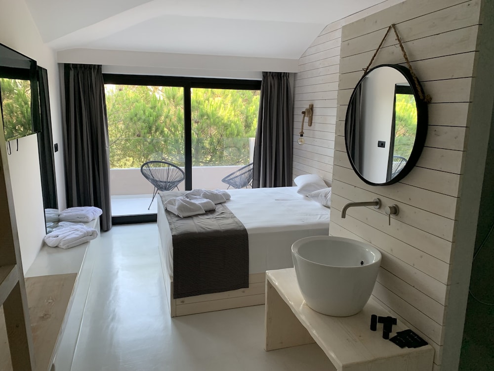 Executive Room with Landscape View - Photo 1