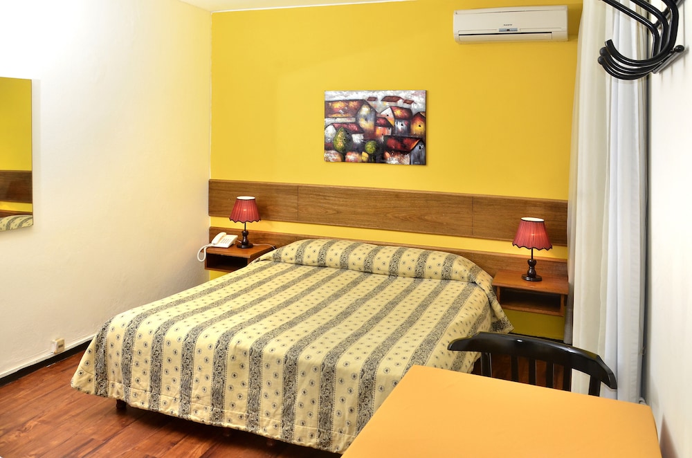 Double Room - Photo 6