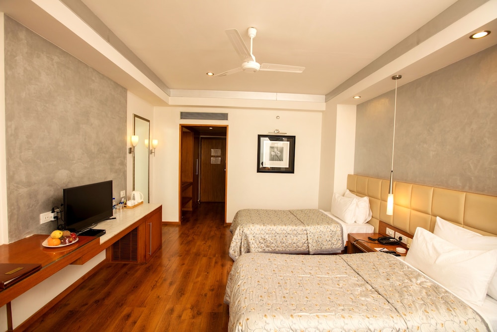 Club Room - Photo 9