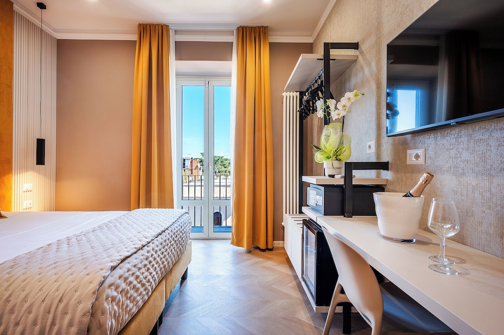 Panoramic Double or Twin Room, Balcony photo 1