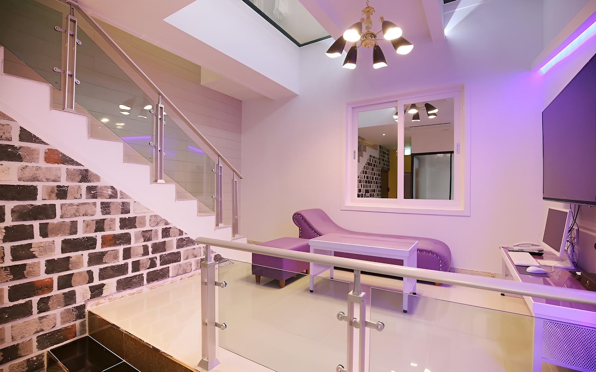 Room (Vip (Duplex)) - Photo 16