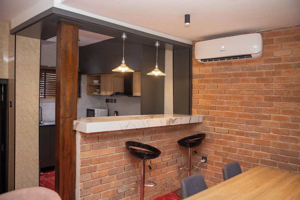 Duplex, 1 Bedroom, Non Smoking photo 2