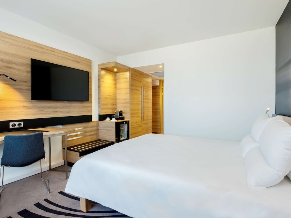 Executive Room, 1 Double Bed with Sofa bed photo 3