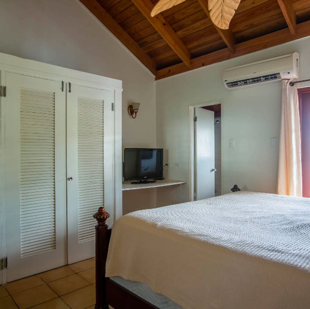 Superior Condo, 2 Bedrooms, Garden View