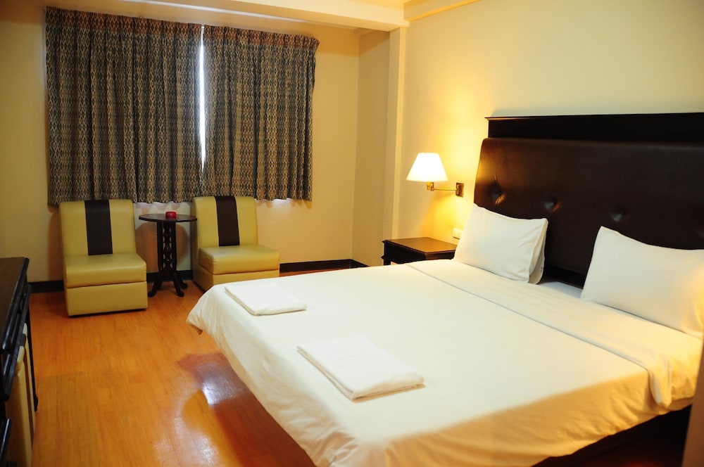 Standard Room photo 2