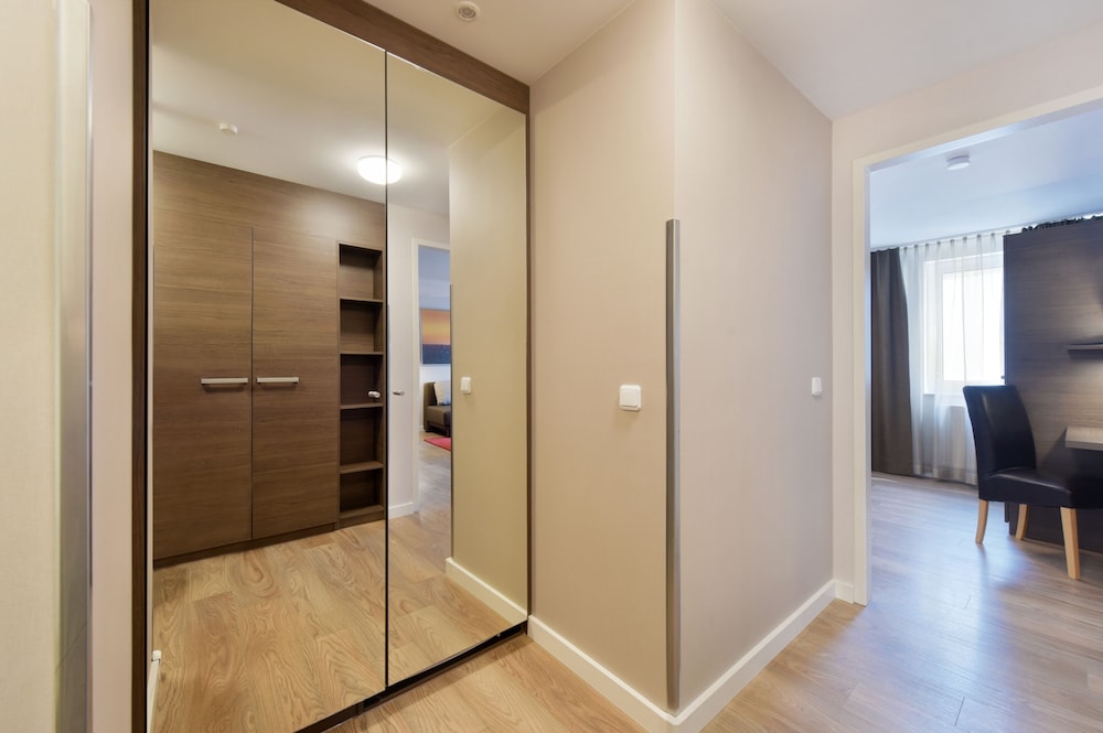 Two-Room Apartment Plus (One Living Room and One Bedroom) photo 3