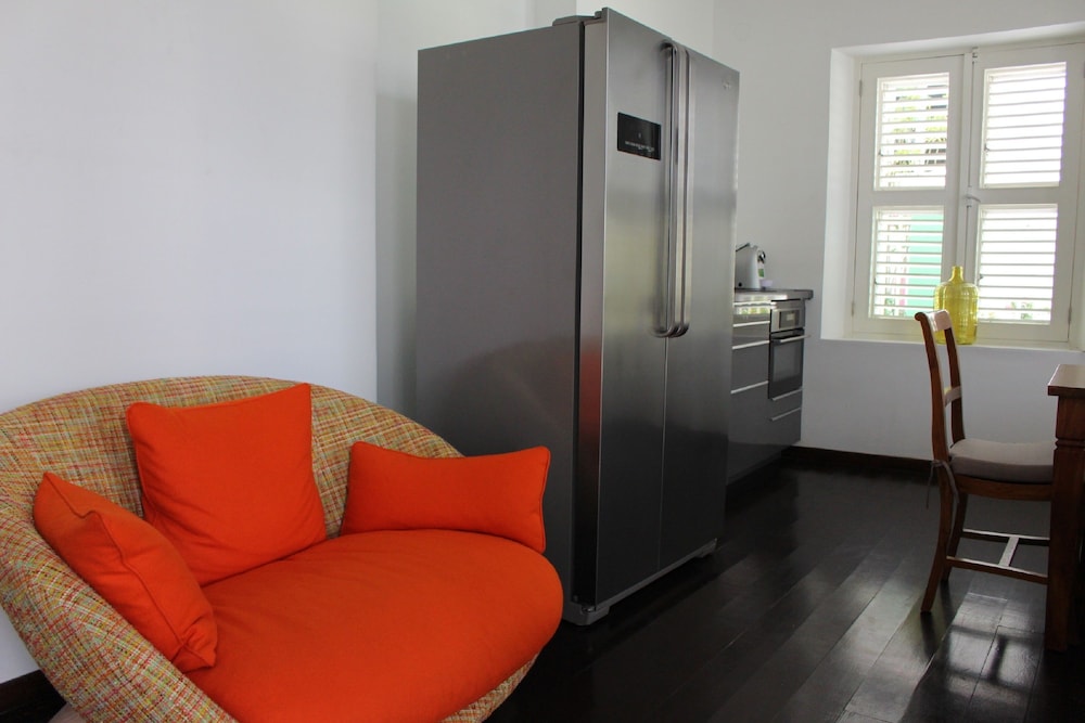 One Bedroom Apartment - Photo 6