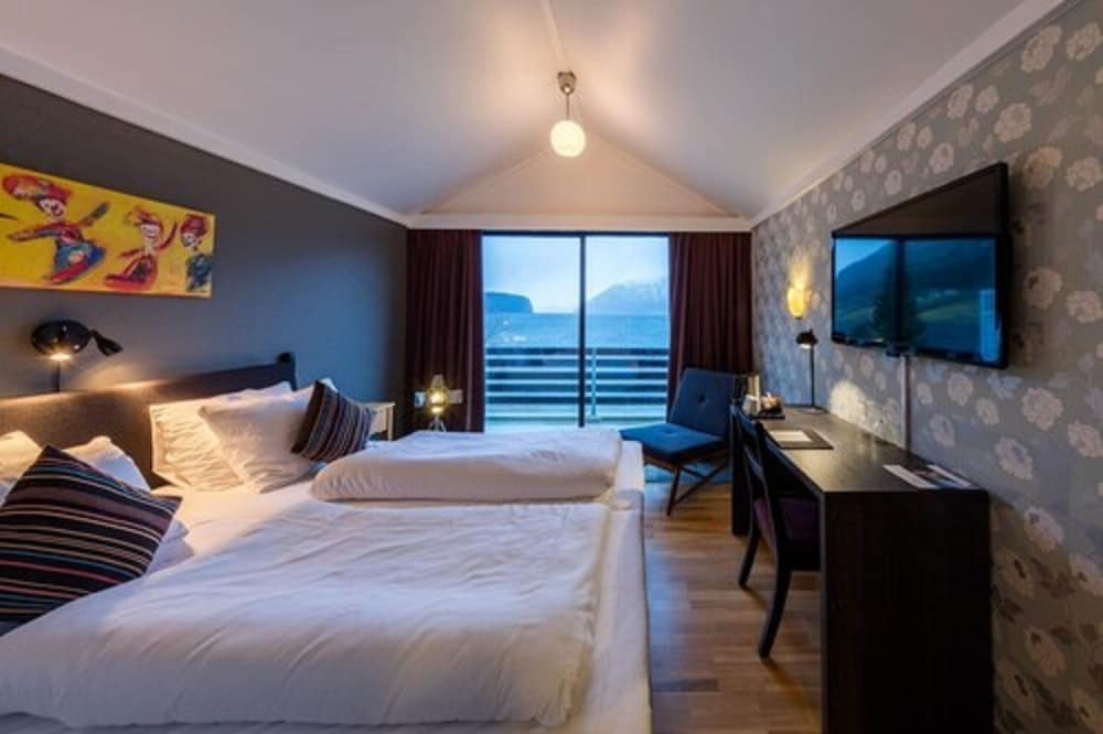 Standard Twin Room - Photo 4