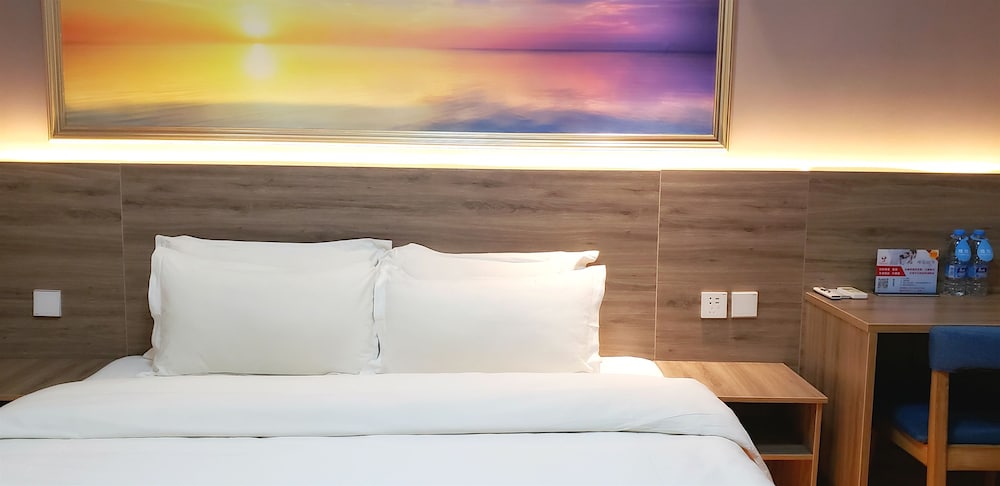 Senior Apartment, 1 Bedroom, City View